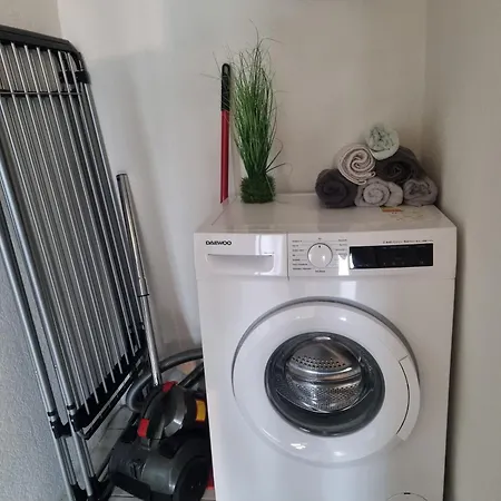 Апартаменты Gemuetliche 3 Im Herzen Offenbachs Mit Schoenem Balkon